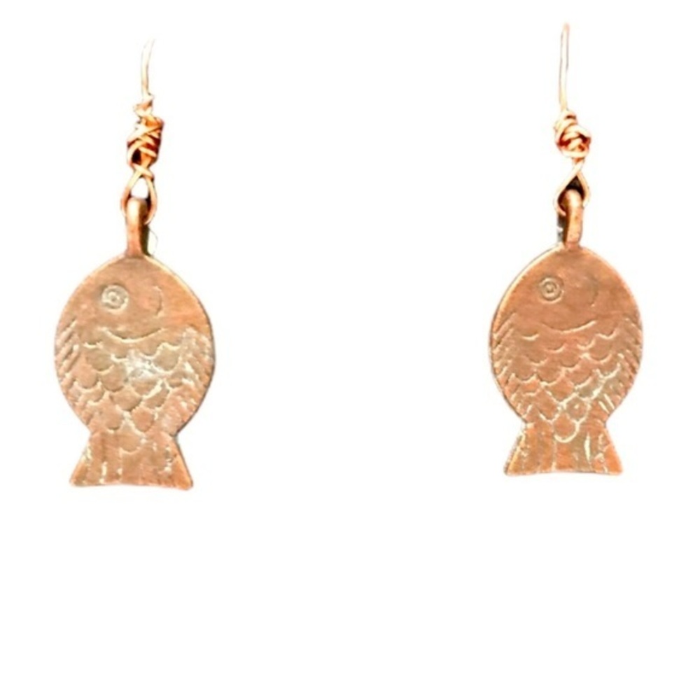 Handmade boho patina brown copper fish charms‎ with copper wire hook earrings - Picture 5 of 5